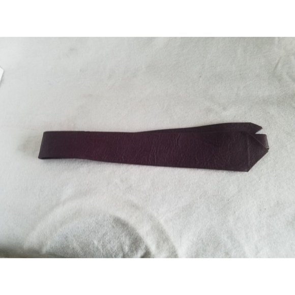 Genuine leather skinny neck tie Hand made Multiple colors VTG 1980's 42" lng New - Picture 8 of 8